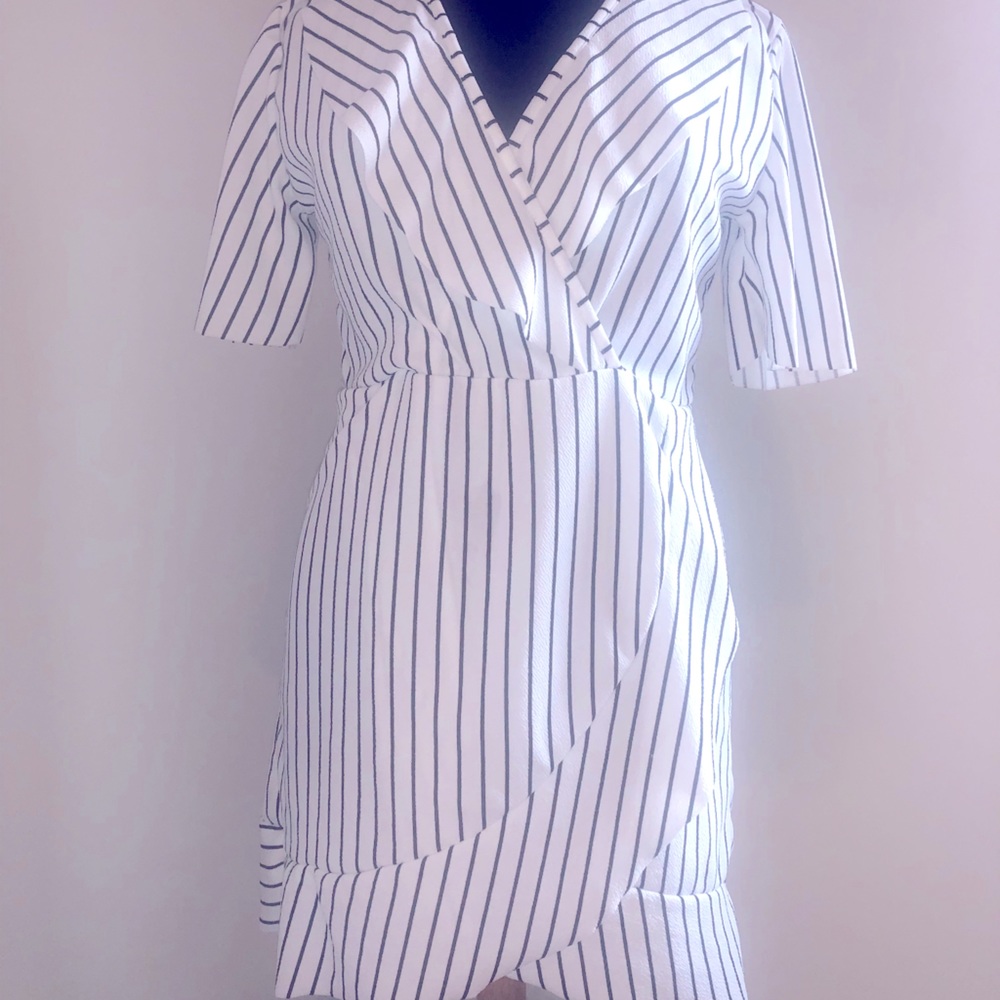 PrettyLittleThing Dress